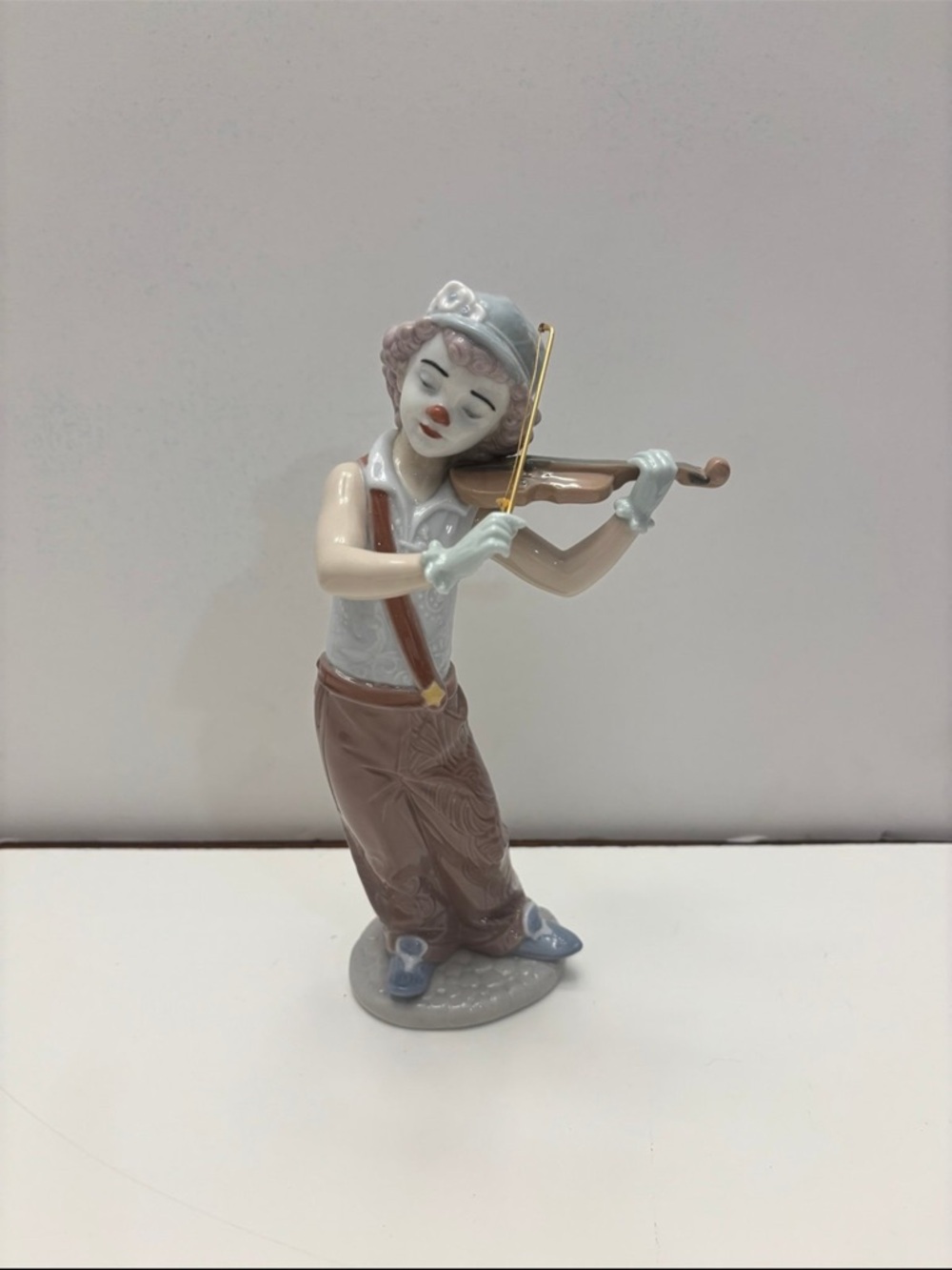 Porcelain Violinist Figurine in Soft Pastels